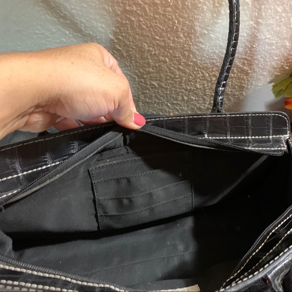 Tommy Hilfiger Mini Purse - Picture 6 of 8
